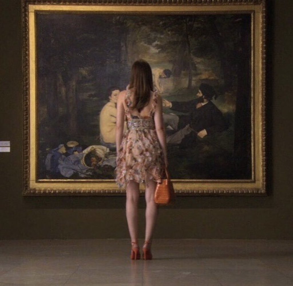 PopCulture2000s's tweet photo. blair waldorf at the musée d’orsay in paris https://t.co/wC9wFHJpQF