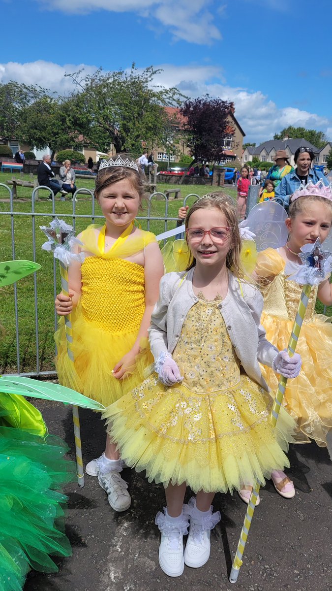 Mrs Tulloch tweet media