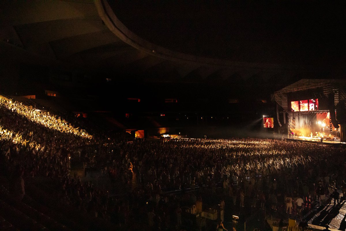 vetustamorla's tweet image. Sevilla, lo de anoche qué? 💥

Gracias infinitas. Nos volvemos a ver! 

📸 @wilma_lorenzo