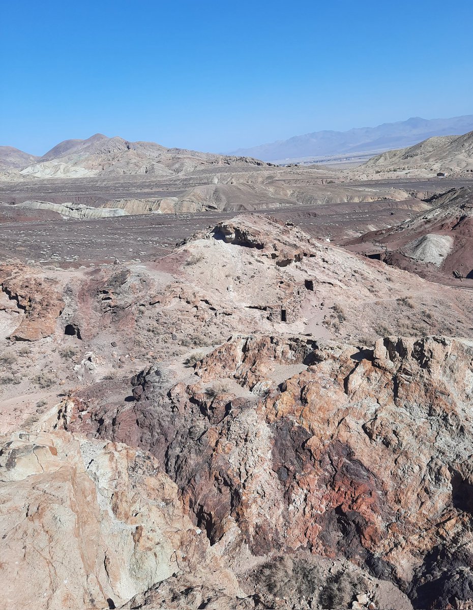 jeeves524's tweet image. The hot, harsh and diverse terrain of the Mojave Desert, California.