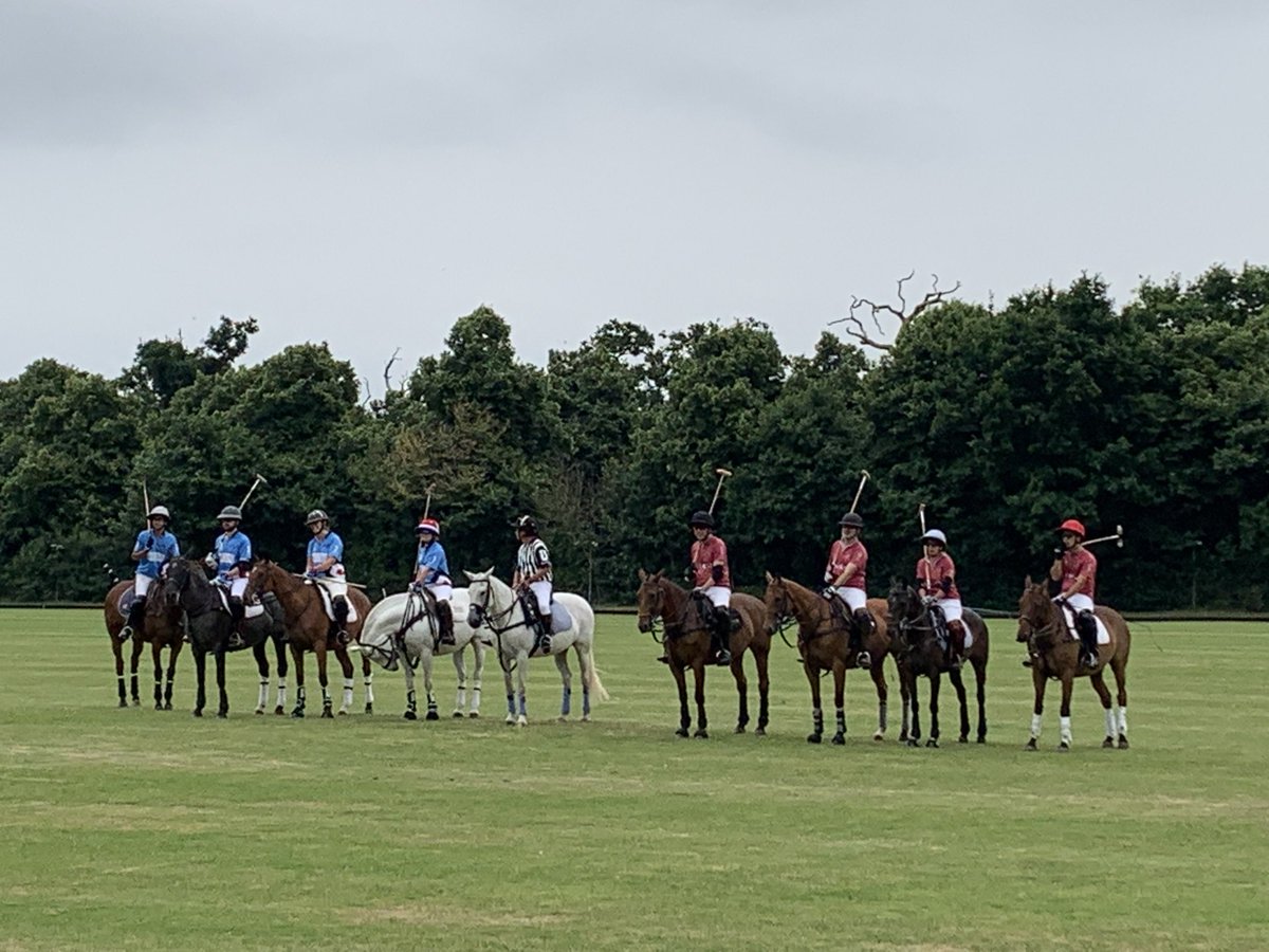 Ross Perriam tweet media