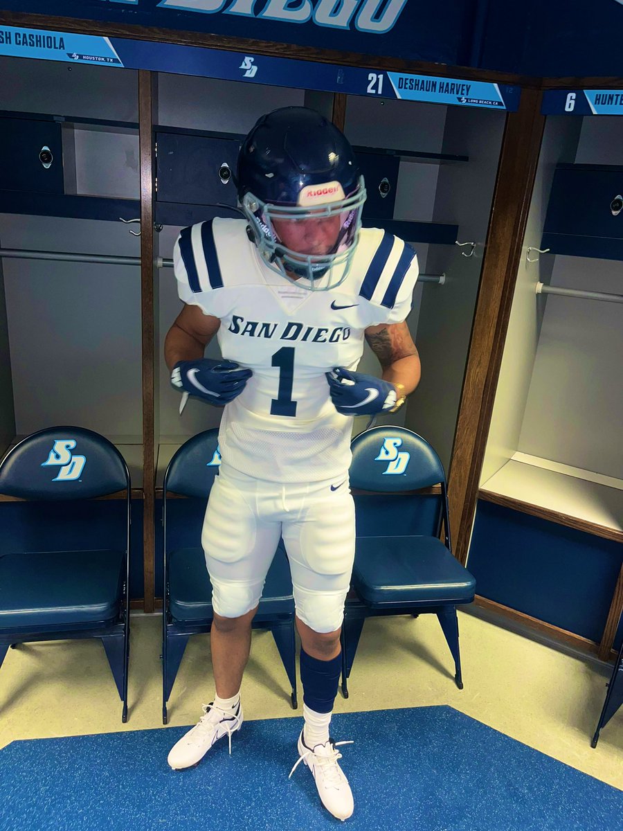 Was a long tunnel … but i stayed locked in on the lil light at the end🔵⚪️ Now its brighter days🥶