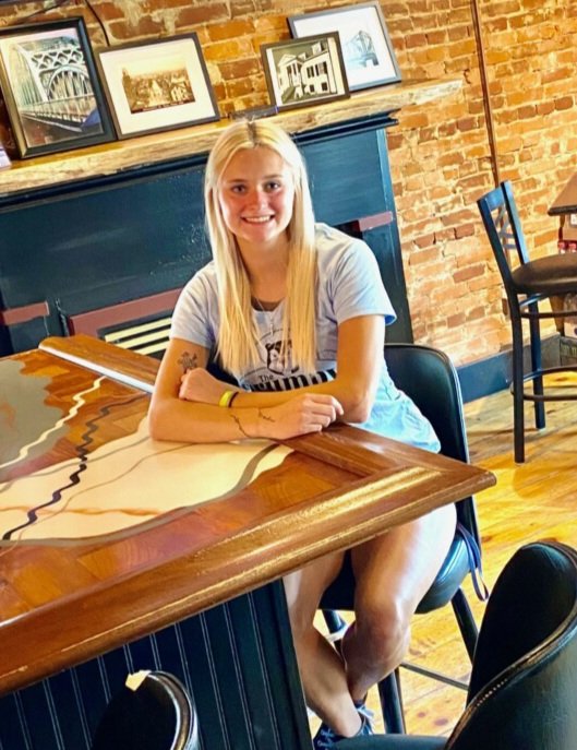 GrumpyBeaverPub's tweet photo. Hi I'm Emma!!! I attend Point Park where I am a dual sport athlete.  Looking forward to jumping into action to serve some Grumpy customers. https://t.co/xr1zd7oHLC