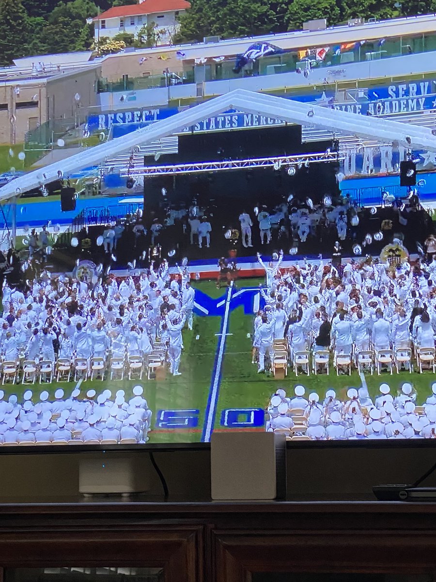 Congratulations @UsmmaO Class of 2022! It was an honor to celebrate you via livestream! 🛳 🌊 ⚓️ @PeteButtigieg