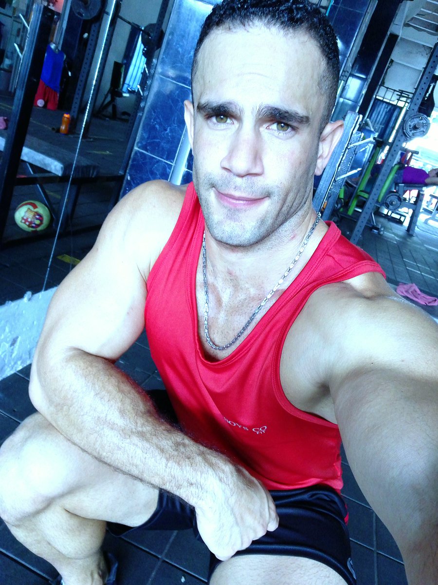 Daniel2022apple's tweet photo. Buenas tardes Ya entrenaron? https://t.co/kdwsSwIS54