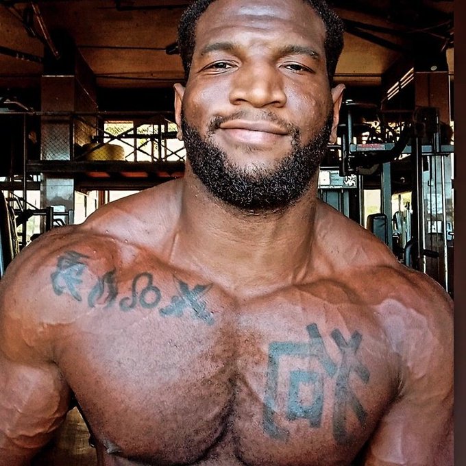 1 pic. For hot muscular e male content subscribe to https://t.co/gI7WKXz3Ip

#musclecontent #feetfethish