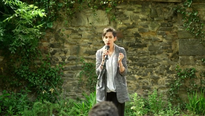 And we’re off! So begins our joyful garden launch of The Modern Craft with <a href="/atarbuck/">Dr Alice Tarbuck</a> &amp; @OneNightStanzas &amp; Em Still &amp; <a href="/HJosephineGiles/">Josie Giles</a>!

Tune in live (or watch back later!) here:

lighthousebookshop.com/events/the-mod…