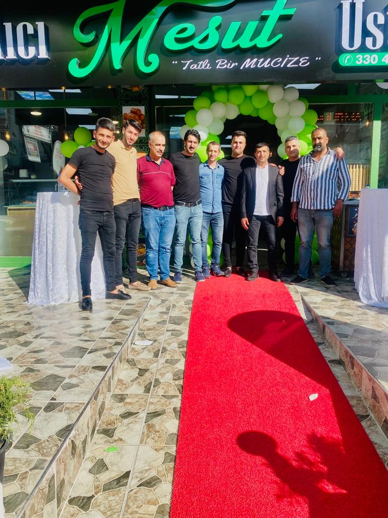 ankarabinyar's tweet photo. Dernek üyemiz Esnaflarımızdan Sn. #MesutHANSU'nun
Keçiören'de açmış olduğu #MesutUsta iş yerinin açılışına katılım sağladık.Kendilerine bol ve bereketli kazançlar dileriz. https://t.co/zwoVVr8Qtw