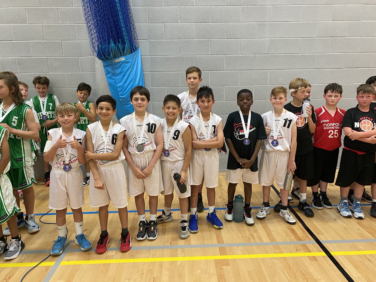 EssexBPC's tweet photo. Well done to our Under 11’s finishing 2nd in the ICT U11’s B Tournament🏆🏀 
Results:
Game 1 
Essex = 42
Hertfordshire = 31

Game 2 
Essex = 65
Cambridge = 19

Game 3
Essex = 26
Norfolk = 25

Final 
Essex = 23
Hertfordshire = 35

Well done to all the players involved 👏 https://t.co/yOWLlBXMN1
