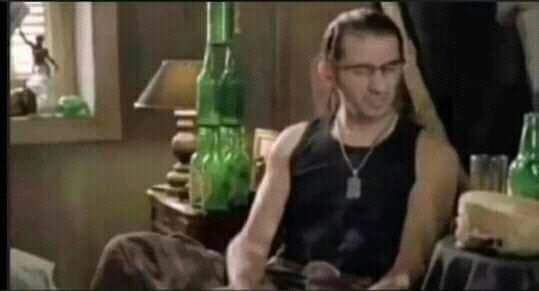 بتعيط لي دلوقتي مش انت الي قولت عاوز ابقي ملاك رحمه !