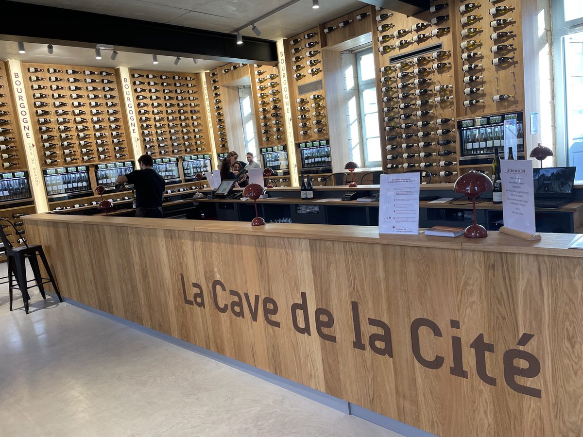 Découverte de la cité de la gastronomie ⁦<a href="/dijon/">Ville de Dijon</a>⁩   Clin d’œil à mes amis de ⁦<a href="/BurgundySB/">BSB - Burgundy School of Business</a>⁩ et ⁦<a href="/Bourcieu/">Bourcieu Stéphan</a>⁩ !