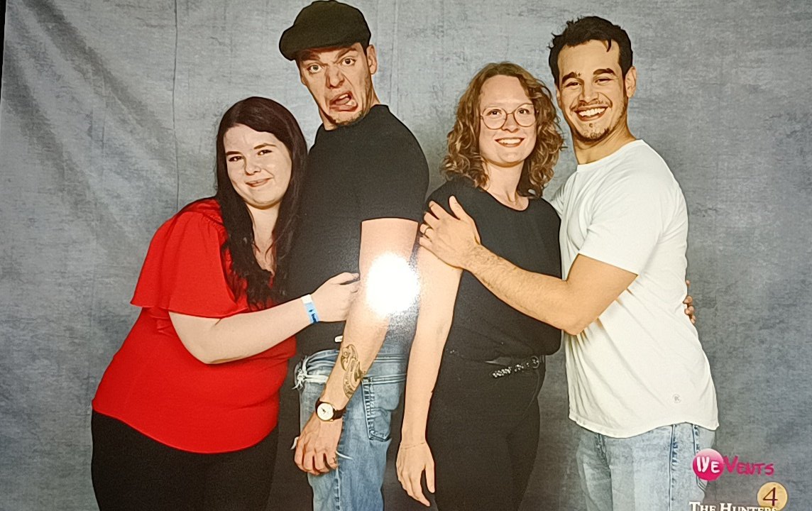 ThomasXkat's tweet image. A week ago 🥹🤍

@kat_mcnamarx @melissa_chilou @Kat_McNamara @LukeBaines @willtudor1 @arosende @MatthewDaddario #DomSherwood 
@WeventsProd #THOS4