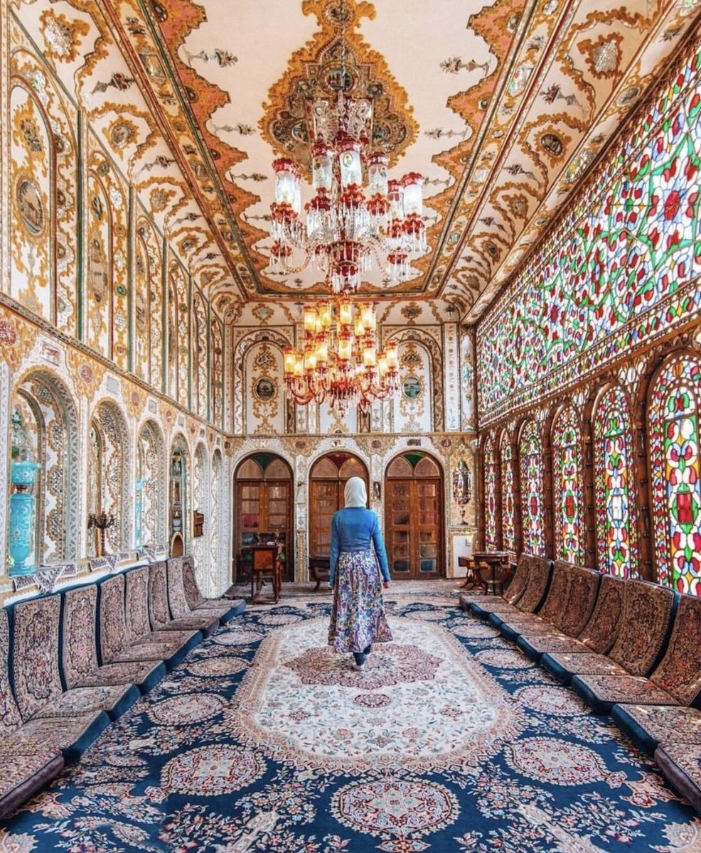 asbariisaba's tweet photo. #Persian architecture 
The Persian empire was vast,was their influence on architecture and art as a whole in world
 #IranInReality 
#iran♥️
#Iran_in_reality https://t.co/IN4GYoUUM7