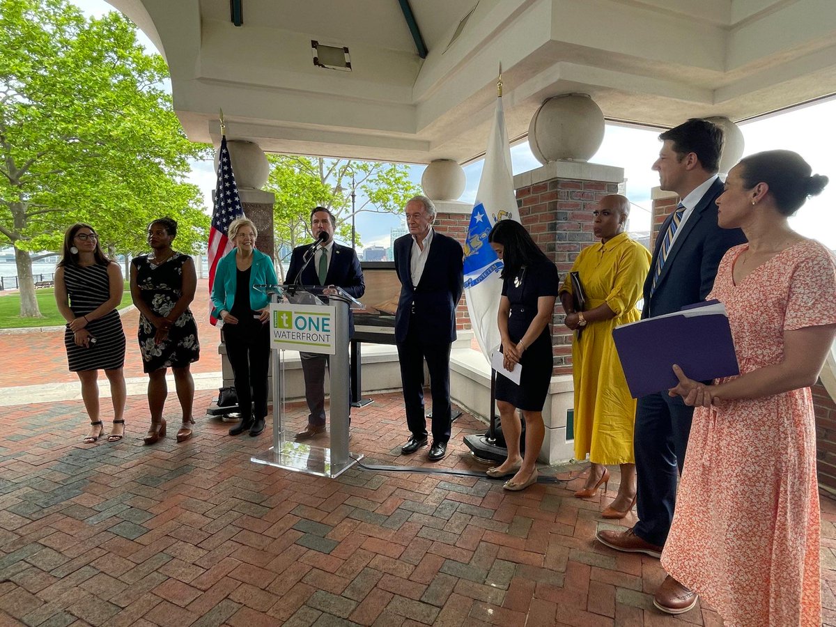 Gigi4District1's tweet photo. Piers Park has meant so much to many communities in Eastie. TY to @SenWarren @SenMarkey @AyannaPressley for bringing $2 million for phase 3 of Piers Park! An accessible, inclusive & resilient waterfront for all! @thetrustees @MayorWu @LydiaMEdwards @adrianmadaro #ParqueAzul https://t.co/ZKthQobUuu