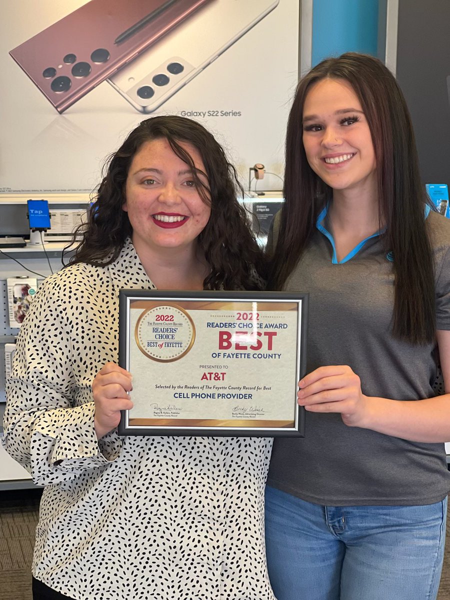 Congratulations to Katelyn & LaGrange team for winning the Readers Choice Award for Fayette County. Representing AT&T in a big way! #BeBetterThanYesterday @JeremiahSchmit5 @JeremyLeuchtag @STXspeaks @LuisSilva_STX @holland_marci