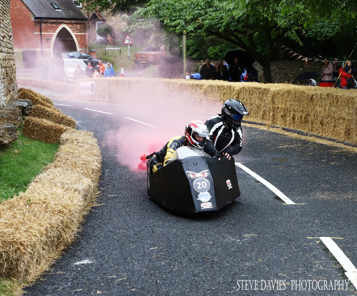The Coleby down hill soapbox challenge organised by <a href="/HykehamLions/">HykehamLions</a> and the @colebyvillagehall committee practise day supported by <a href="/ColebyFC/">Coleby FC</a> and the @Tempestpublichouse. For full album follow link.
facebook.com/media/set/?van…