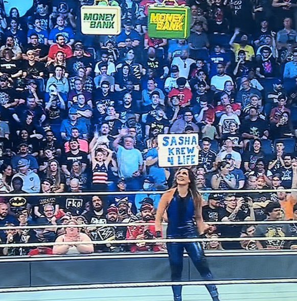 Fightful's tweet photo. WWE really photoshopped this sign. It said "Sasha Krew 4 Life" https://t.co/IfjjUtqZ2E