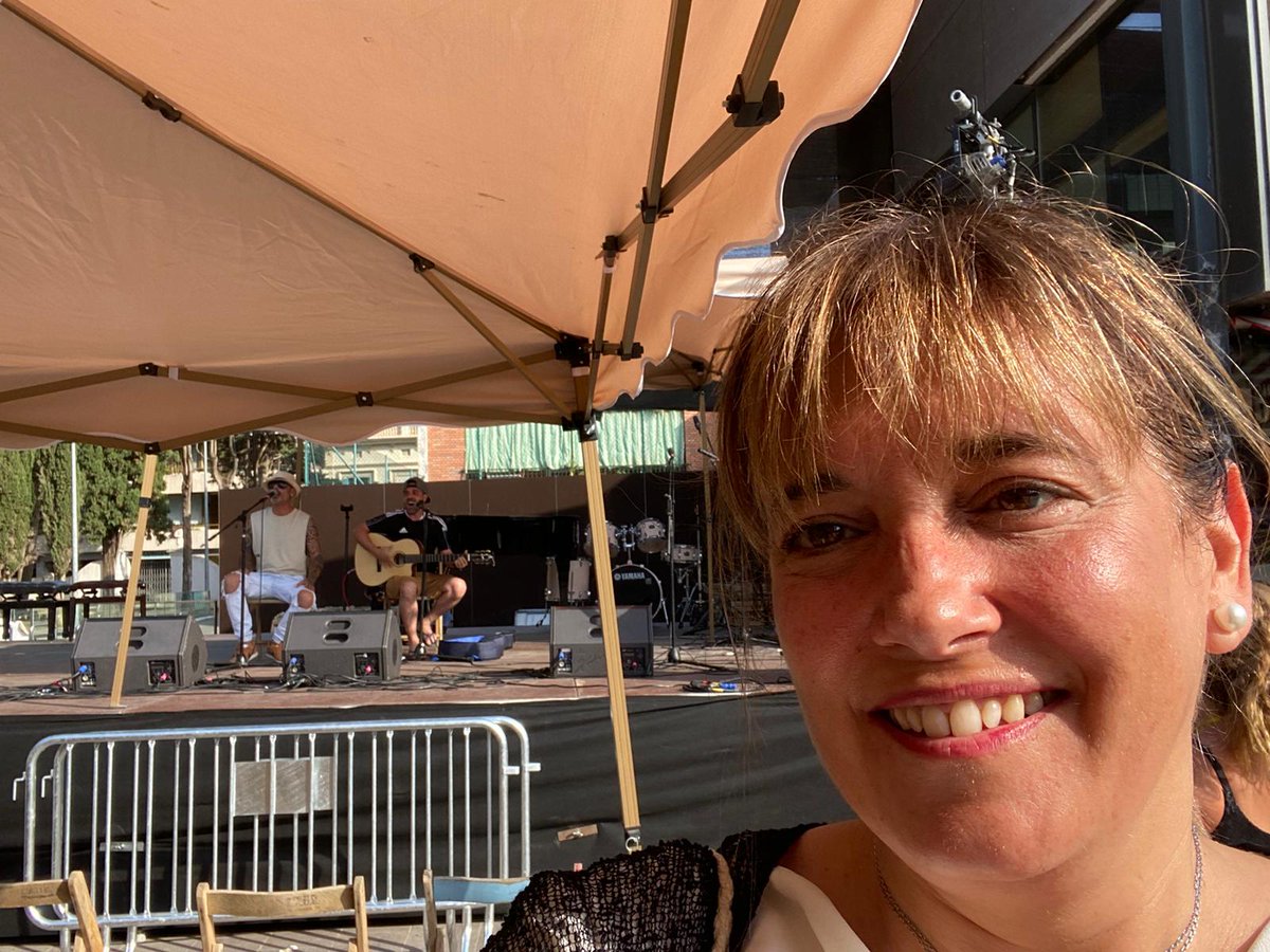 gebadia's tweet image. 🎶🎷🎸#Gavà viu avui la Festa de la Música!
Gràcies als @amicsmusicagava per fer-la possible i a tot@s els que ompliu de melodia i ritme el parc de la Torre Lluc.