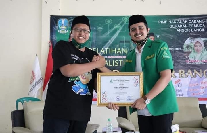 Ecko29502961's tweet photo. Sugeng ambal warso kagem Sahabat @TrettanAdi
🎉🎉🎉🎂🎂🎂
Mugi tansah pinaringan kesehatan, panjang umur, seger waras, rizki ingkang katah  barkah dan berkah berkah 🤲🤲🤲 https://t.co/XoxhlwN17a