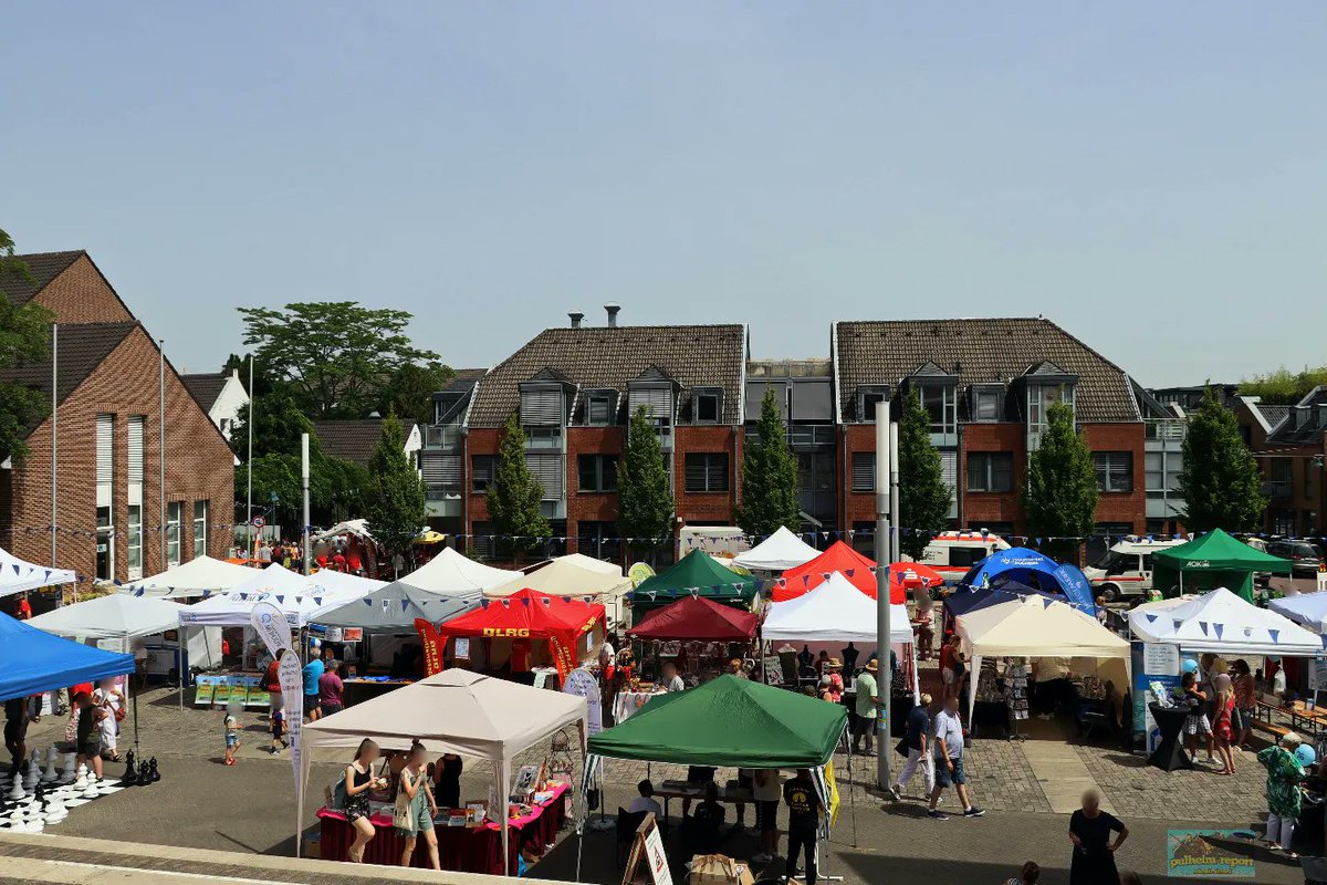 Sommer, Sonne, Stadtfest
in Pulheim 
Foto: Pulheim-Report 
pulheimreport.de/ARTIKEL/Stadtf…

#pulheimreport #Pulheim #stadtfest #rheinerftkreis #pulheimnews