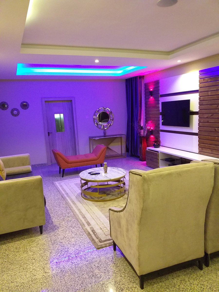 odanwujohn's tweet photo. 3Bedroom #Shortlet Fully Furnished Apartment 
Location; Oniru/VI

WhatsApp/Call: 08139300419

Kwankwaso  Seyi Makinde Vote Buying Agbalumo Adeleke Ameerah NURTW Vikings Randy Orton Mango Poverty PDP and SDP Erica Nelewedim #Liquorose𓃵 Fayemi BBC Hausa PH CITY NNPC Machina Mbaka https://t.co/Drt6YsVTyu