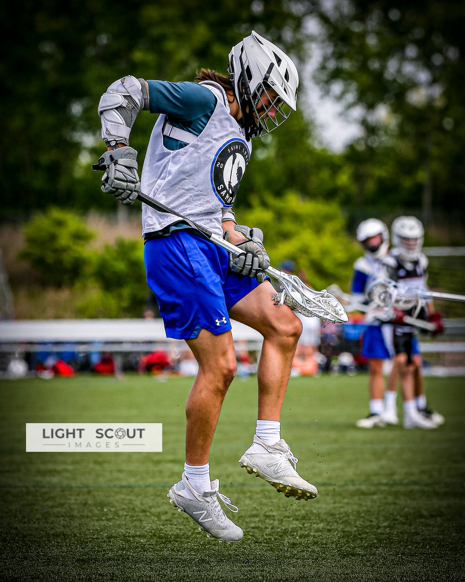 Playing the hop

#lightscoutimages #youractionmypassion #samurailax #boyslacrosse #selectlacrosse