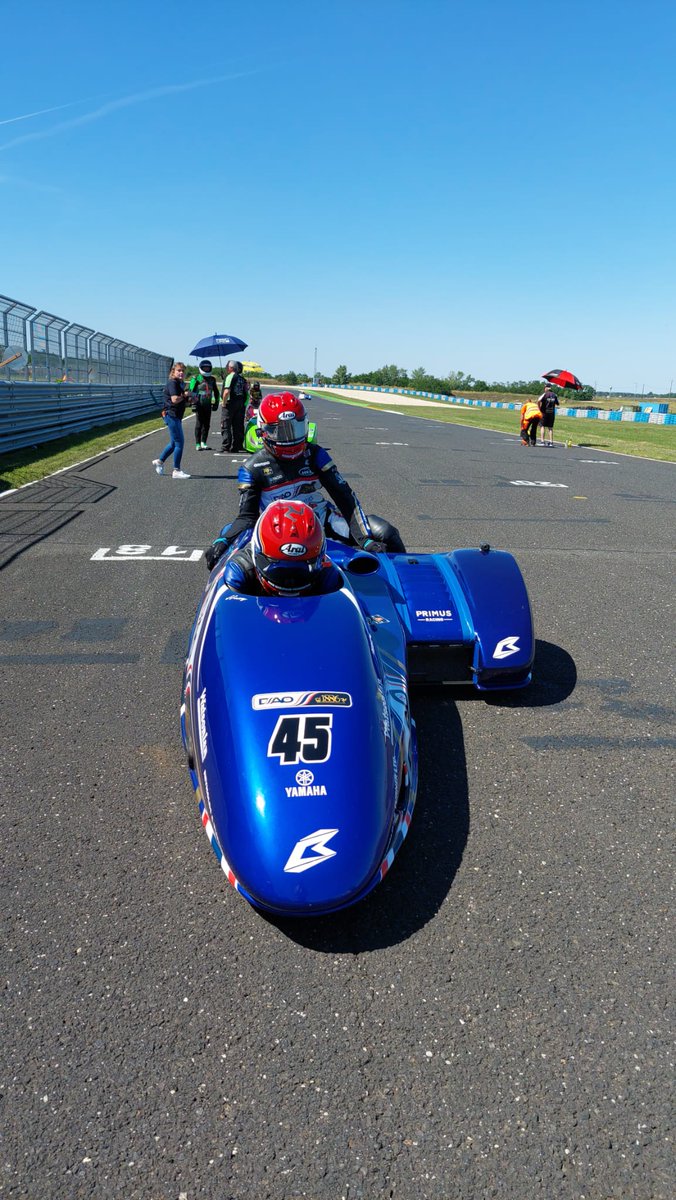 team45racing's tweet photo. We were happy with our race today until our exhaust split causing to DNF 😔

All will be ready for Race 2! 

Tomorrow we race again at 13.15 Local 12.15 UK - 15 Laps 👌🏻

#FIMSideCar #dao1886 #team45racing #pannoniaring https://t.co/Lnh0uKhHSt