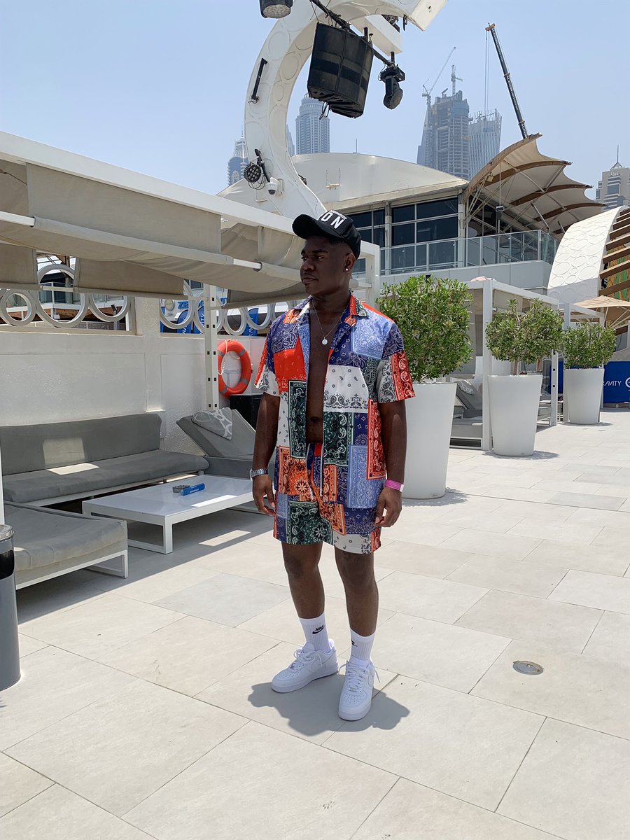 OUTSIDE📍🇦🇪 

#hootchiedaddyshorts #hootchiedaddyseason