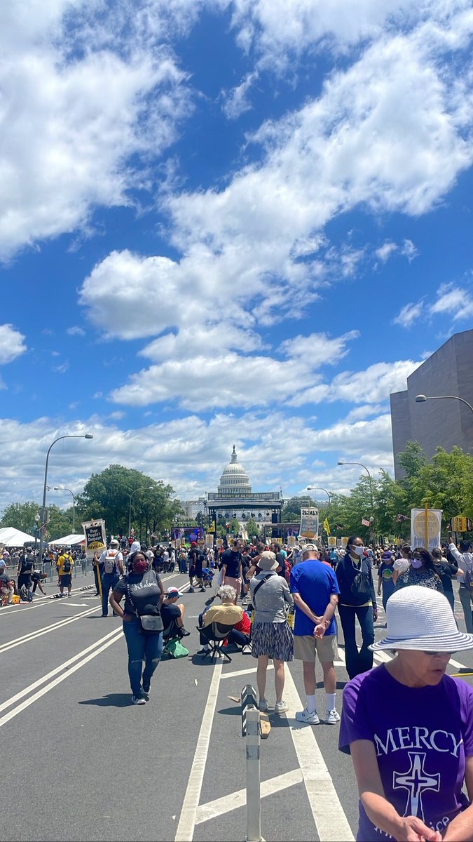coverkchristina's tweet photo. In Washington D.C. with @RiversideNYC for the #PoorPeoplesCampaign’s #MoralAssembly2022! @UniteThePoor https://t.co/SLrGIoefrf