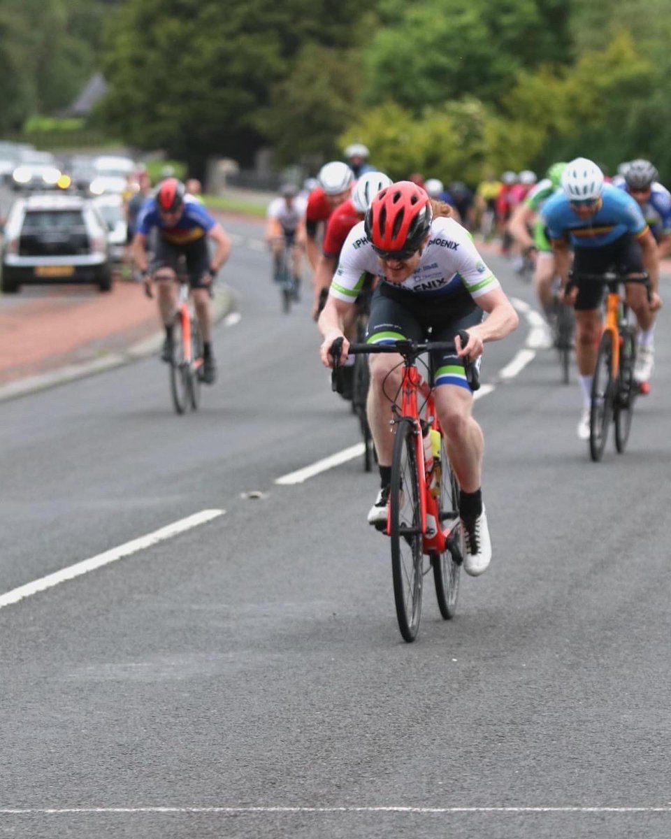 phoenix_cycling's tweet photo. On Friday evening @islandwheelers  hosted the 2022 HUGO LOUGHRAN G.P in Armagh. Well done to all the Phoenix crew. 

Special Congratulations to Fearghal Kelly who took 1st place in the A4 race. Well done Fearghal! 🥇💪🏻🚴🏻‍♀️  #itisarace #Bikerace #cyclerace https://t.co/bGvsj97FO4