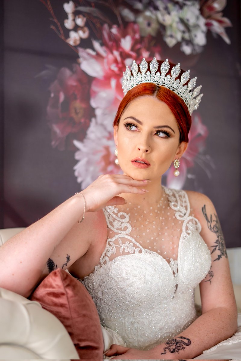 BridalRendy's tweet photo. Crown @bridal_accessories_sa @BridalRendy.

Crowning Queens on their special day.
@BridalRendy
#bridalaccessoriessa #bridalaccessoriessabyrendym #southafricanweddingsuppliers #weddingaccessory #weddingcrowns
#southafricanaccessory https://t.co/InJtppqvm3