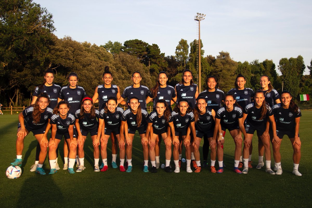 🤩 Este tweet se merece todos los 'RT', ♥️ y 💬 del mundo. 

🧒🏻 ¡¡Aquí están las 𝗝𝗨𝗚𝗔𝗗𝗢𝗥𝗔𝗦 que representarán a España en el 𝗘𝗨𝗥𝗢𝗣𝗘𝗢 de la República Checa!!

⬇️ ¡¡DENTRO HILO!! ⬇️