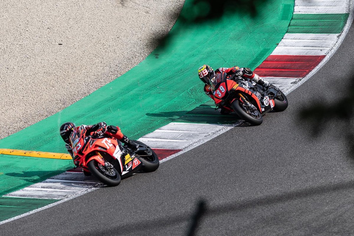 Qualifiche P6 
Un po’ troppa difficoltà, fa molto caldo ma è uguale per il disturbo tutti.. domani gara ore 12:20.
Diretta su Facebook @national_trophy #tcfracingteam <a href="/caberghelmets/">Marius</a> <a href="/awa_racing/">AWA Racing</a> @stylmartin_official <a href="/macnaridinggear/">Macna Riding Gear</a> <a href="/dunlopmoto/">Dunlop Motorcycle</a> @yssitaly