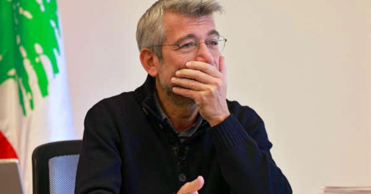 كما كان متوقعاً…
أصدر وزير الطاقة بيان اعتبر فيه أنّ سد المسيلحة يحتاج المزيد من التجارب والتمويل والتصليحات.

قمّة الإستخفاف بعقول الناس!