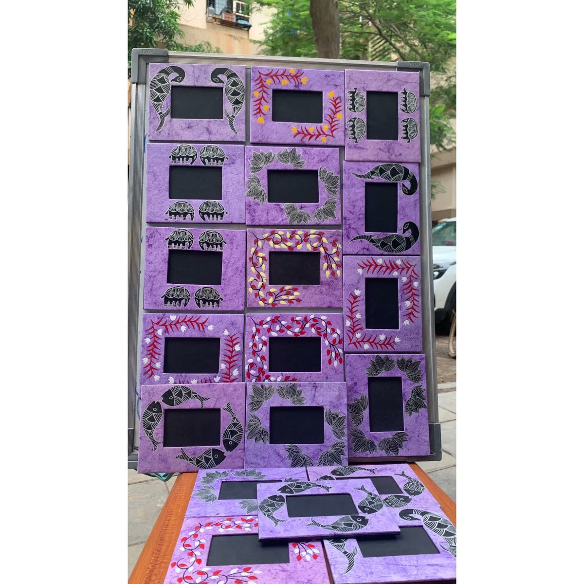 AfterTaste2012's tweet image. Each product has been meticulously handcrafted, handstitched and handpainted by the #artisansofaftertaste. 

#Riotofcolours #Magneticframes 
#buysomethingnice #dosomethinggood 
#corporateorder #artforempowerment #dignifiedlivelihood
(2/2)