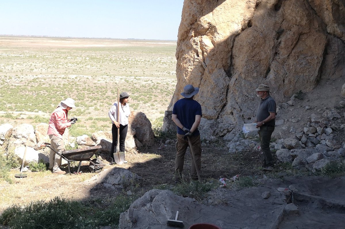 How extensive is the Neolithic and Epipalaeolithic occupation at Pınarbaşı? Today we opened a new trench to find out! #pınarbaşıkazıları  #KaramanMüzesi <a href="/naboniduser/">nabonidus 🇹🇷</a>
