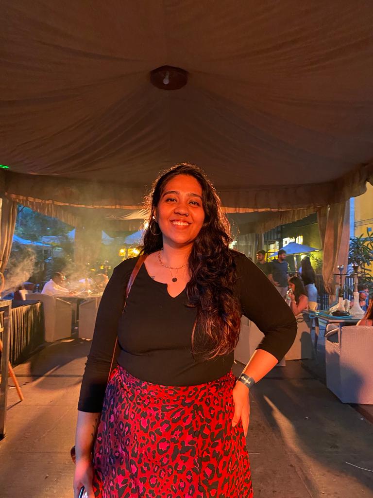 AwasthyShubhi's tweet photo. Food festival evening done rightt. 
Felt really cute today 😌 https://t.co/gaGaO3oGNk