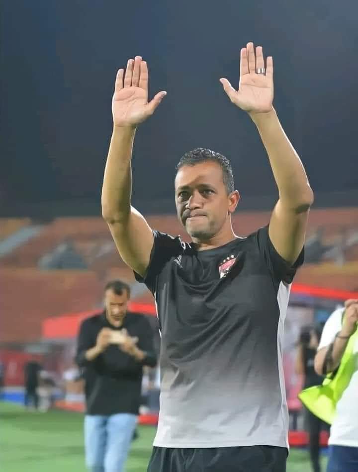HusseinAMohame3's tweet photo. All support for you and all players 

#القمة_يا_أهلي https://t.co/BPLH5GWa41