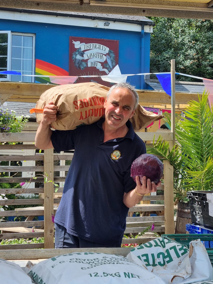 WE TRY AND GET OUR PRODUCE LOCALLY #trengilly #foodcornwall #mosthiddeninn