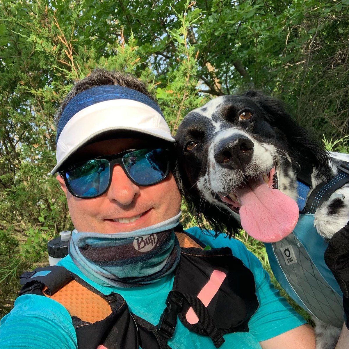 jeremypmurphy's tweet photo. Helpful plogging tips for #BuffPloggingDay: Bring your dog🐶to aid trash detection, wear a Buff to stay cool in summer, wear gloves, bring 2 garbage bags, &amp; try to pick up all that you see. Invite family/friends to help too. #DoMoreNowBR #bibchat #buffusa #bibravepro https://t.co/4HeWE53YDA