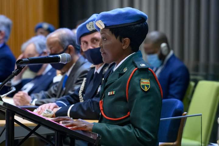 NdiayeWore's tweet photo. Major #Winnet #Zharare from #Zimbabwe recently received the Military Award for Gender Advocacy.
This award recognizes the dedication and efforts of a military peacekeeper in promoting the principles of #UNSCR1325
@unpeacekeeping
#womendefenseandsecurityforces https://t.co/ccAK4uXmUT