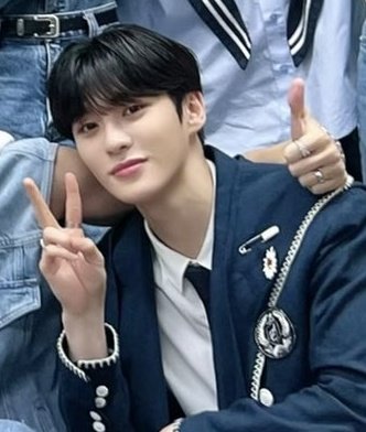 ูslow (@epexclx) on Twitter photo twinss 
#EPEX #์ดํ์ค
#AMIN #์๋ฏผ
#CIX #์จ์์ด์์ค 
#YONGHEE #์ฉํฌ twinss 
#EPEX #์ดํ์ค
#AMIN #์๋ฏผ
#CIX #์จ์์ด์์ค 
#YONGHEE #์ฉํฌ