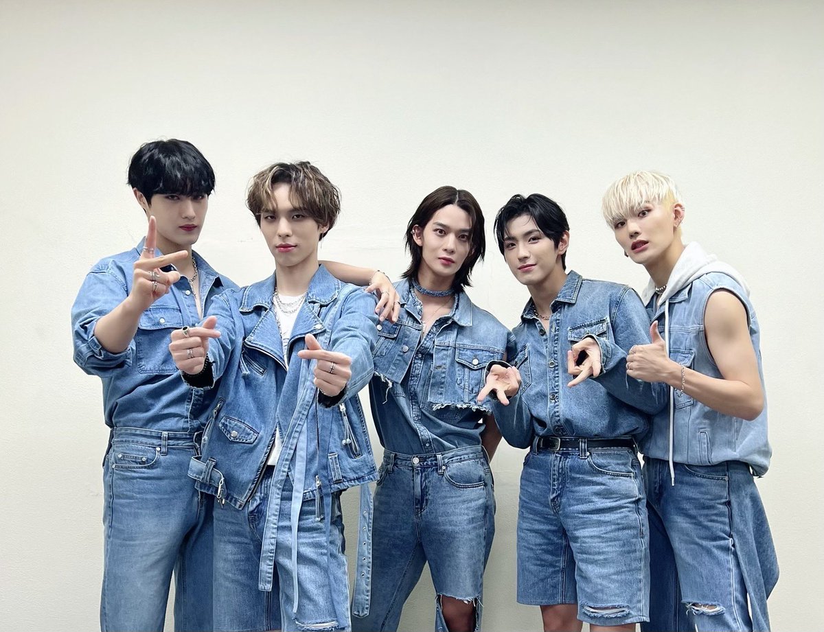 EPEXClX's tweet image. dream concert 🫶

#EPEX #이펙스
#CIX #씨아이엑스