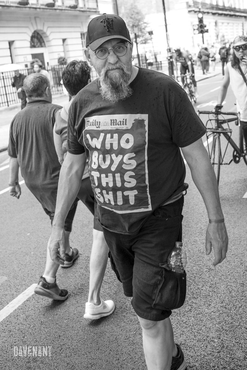 chunkymark's tweet photo. Who Buys This Shit great tshirt get one here👉 https://t.co/q9kRJl3jpe https://t.co/y2PXBo1Ww4