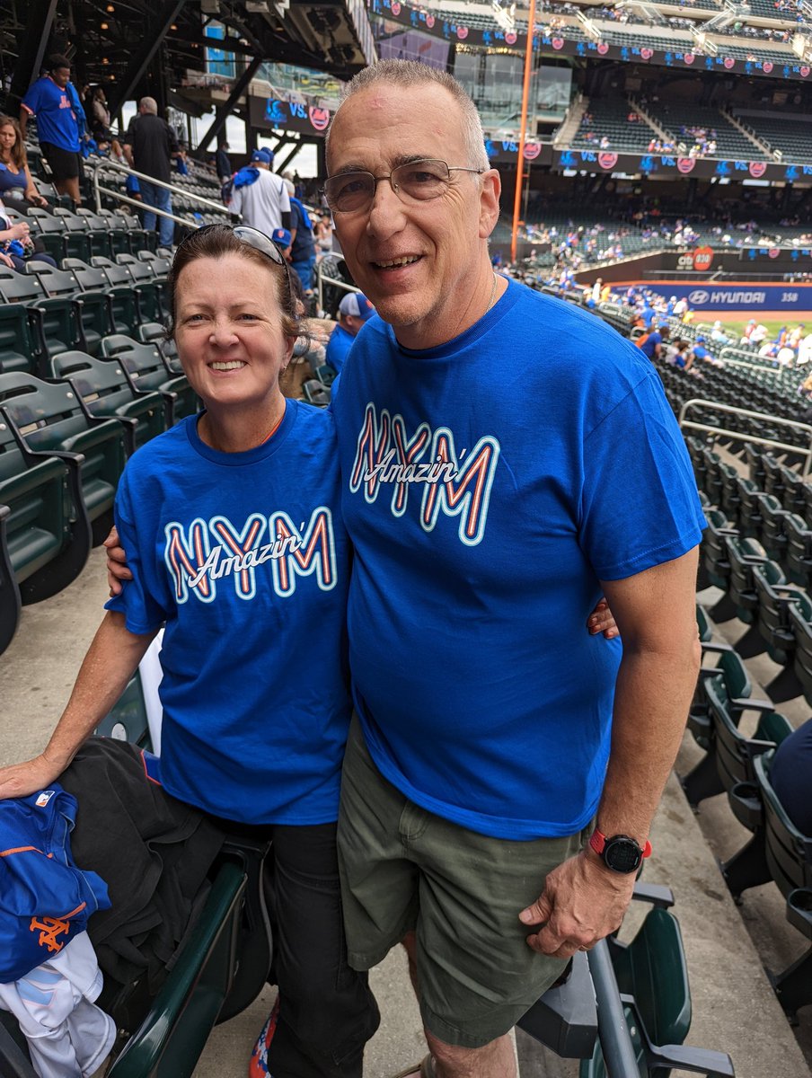 Rcvryguy's tweet image. Gotta love these Amazin' t-shirts and our favorite 4:10 pm start time. Great to do things in the morning and go out for a nice dinner afterwards. #metspregame @nymets #LGM