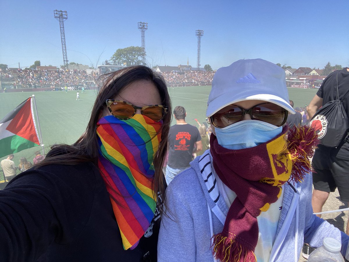 SailorRose1's tweet photo. Love introducing new fans to the @DetroitCityFC experience! ⚽️❤️ https://t.co/b5R3vez2ch