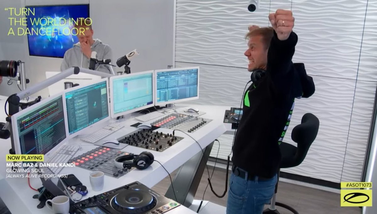 Spacewalkerlive's tweet photo. Loving these moments of #ASOT1073
๐โค๏ธ @arminvanbuuren @rubenderonde @asot https://t.co/Rxq1knOY4j