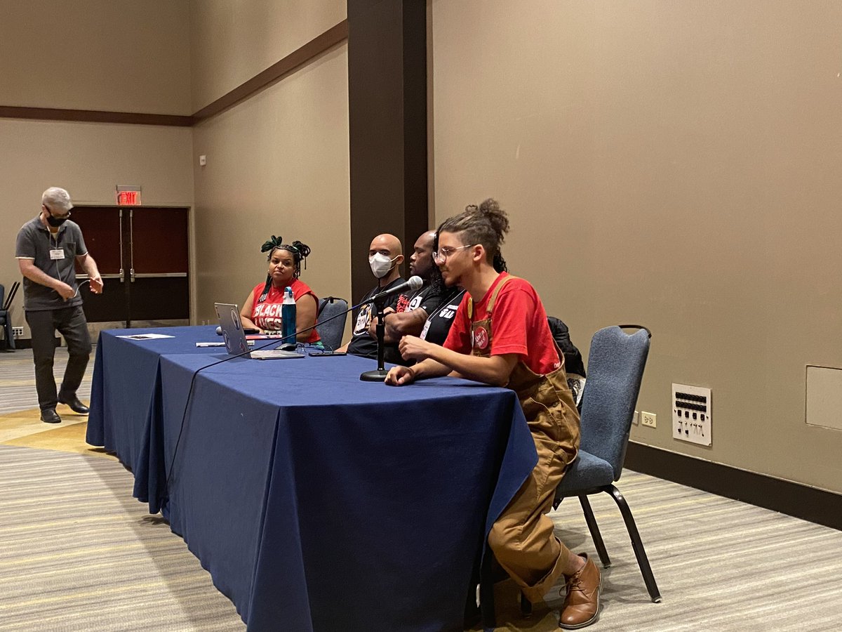 BAmazonUnion's tweet image. “When we’re organizing in the south we have to fight racism, and sexism, and the local government that doesn’t want to see working class people gain real power” @BAmazonUnion OC member @ILavelleThomas speaking truth at @labornotes panel #AmazonWorkers in Motion. #LaborNotes2022