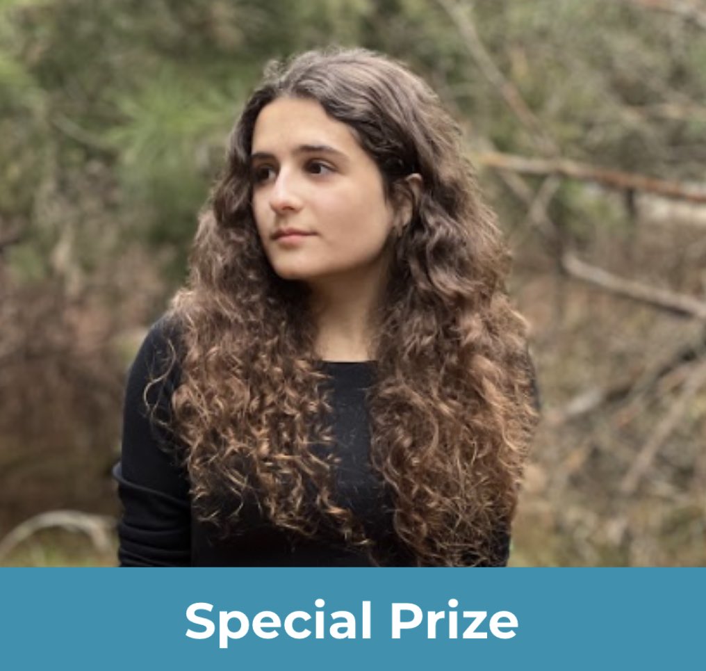 MNHistoryDay's tweet photo. 🏆 *Special Prize* Miranda from Mankato West HS just won the "History of the Physical Sciences and Technology" prize with their paper on the "Debate over the Role of Scientists as Climate Activists and Diplomat in the Late 20th Century." Congratulations, Miranda! https://t.co/rl0eDDrpBz