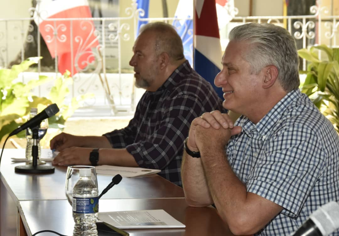 MMarreroCruz's tweet photo. En el Fanguito, conocimos el estado en que se encuentran los barrios habaneros afectados por las inundaciones provocadas por las intensas lluvias que afectaron al país.
#ParaCubaTrabajamos
#Cuba 🇨🇺 https://t.co/R6DG0uhd7d